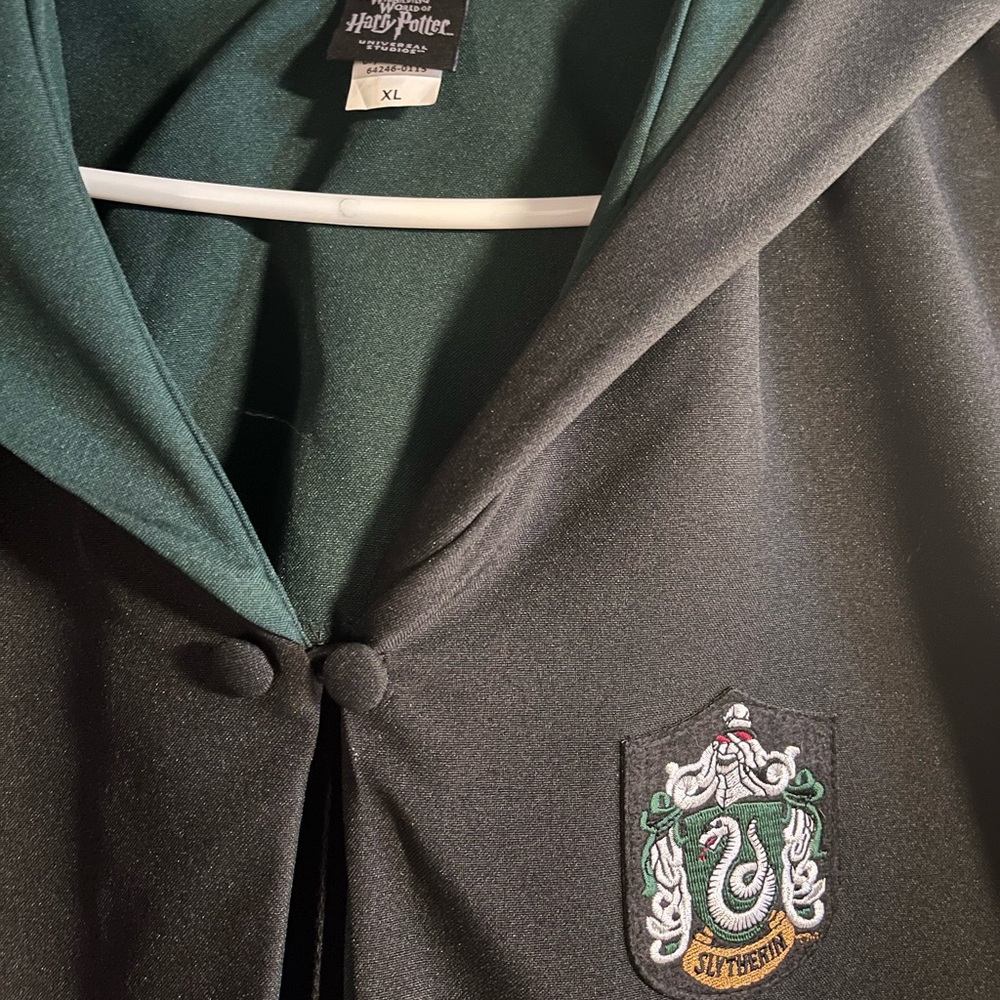 Adult XL Official Wizarding World of Harry Potter robe - Slytherin